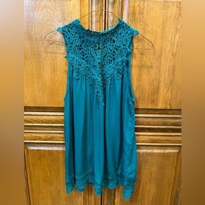 Cute Vicidolls online boutique top